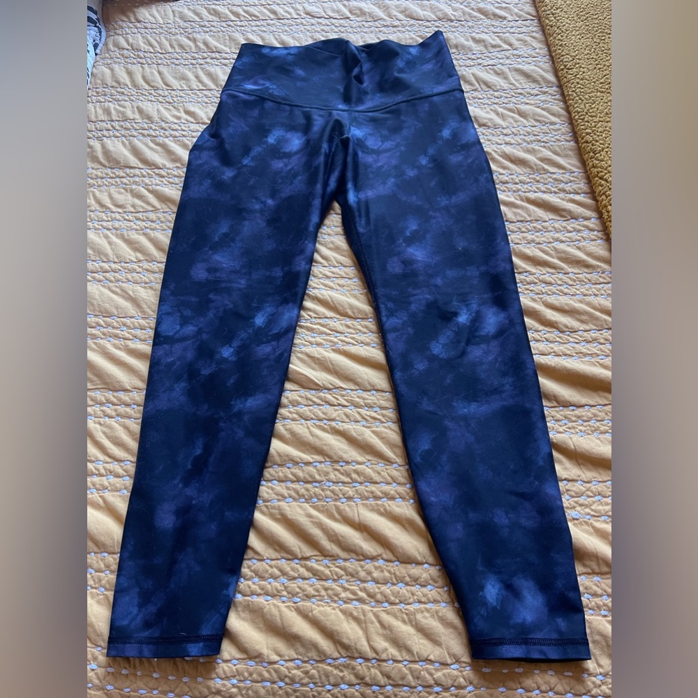 Old Navy- Extra high rise powersoft purple cloud pattern size L. Great shape!